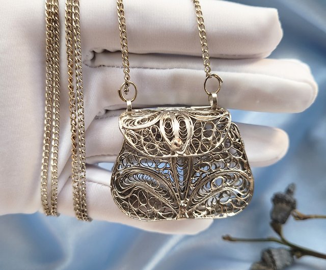 Vintage Silver Purse Necklace 