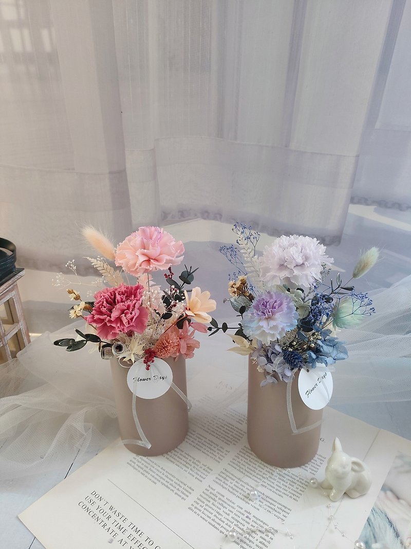 【One person per class】Flower art course-Eternal carnation table flower fragrance diffuser potted flower - จัดดอกไม้/ต้นไม้ - พืช/ดอกไม้ 
