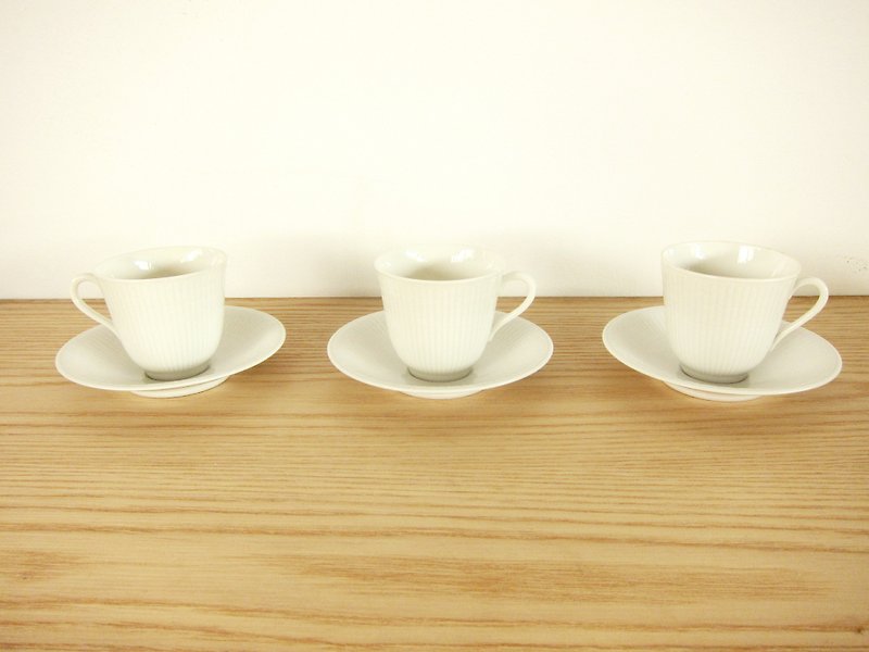 北歐雜貨‧瑞典小白線紋茶瓷杯組 - 茶具/茶杯 - 瓷 白色