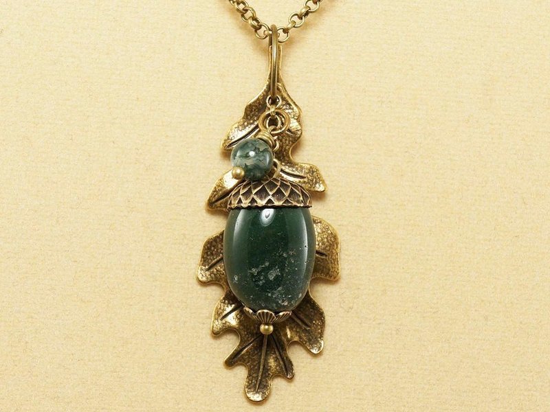 Green Jasper Acorn Moss Agate Brass Oak Leaf Pendant Necklace Woman Jewelry Gift - 項鍊 - 半寶石 綠色