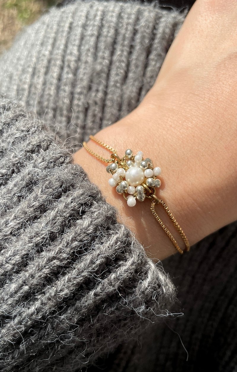 ทองแดงทองเหลือง สร้อยข้อมือ สีทอง - White velvet pearl bracelet Bronze bracelet natural pearl Japanese bead gift