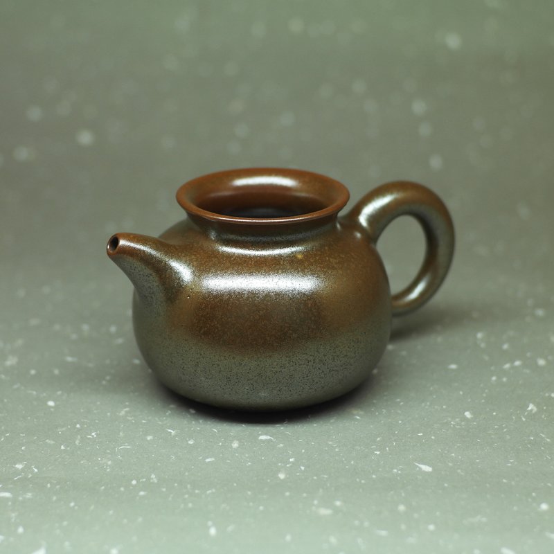 Tibetan gold glaze round body is holding tea sea, fair cup and even cup handmade pottery tea props - Teapots & Teacups - Pottery 