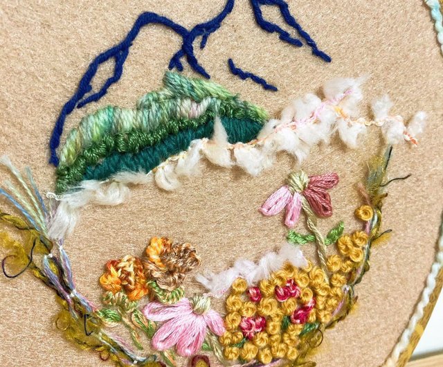 山の太陽と手作り刺繍アート吊り下げ絵刺繍絵画 - ショップ YUN