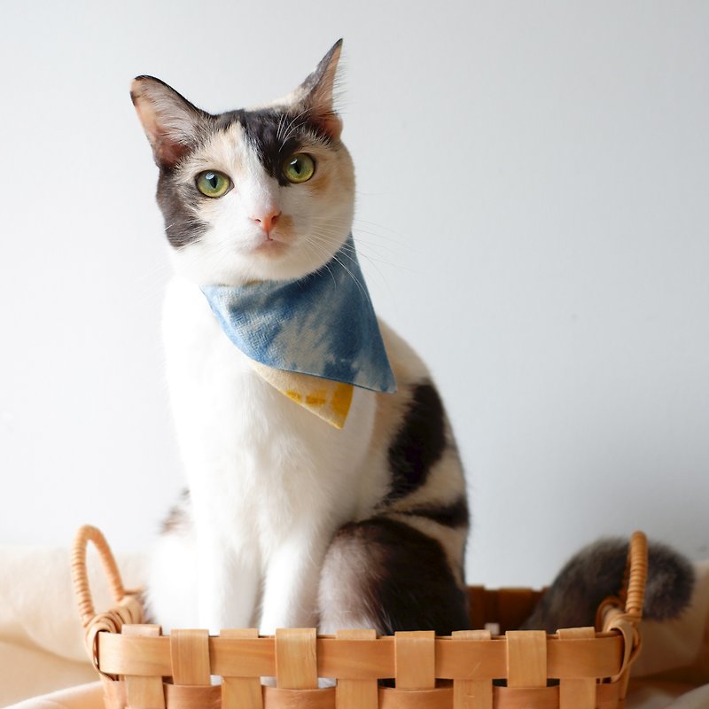 Mood Indigo - Breakaway cat collar & Two-Tone Bandana - Collars & Leashes - Cotton & Hemp Blue
