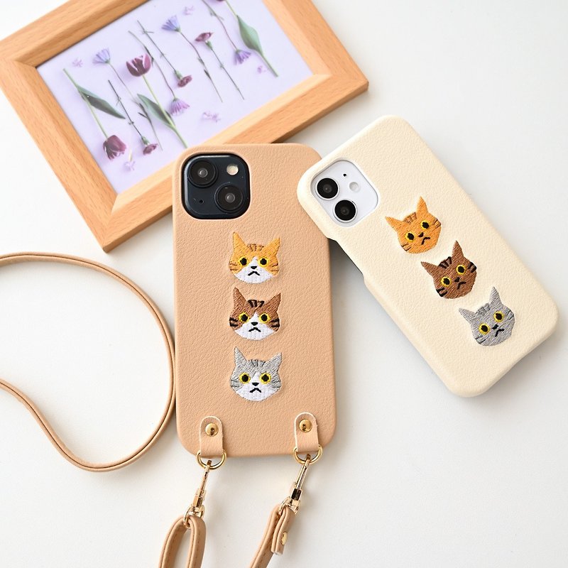 Compatible with multiple models Smartphone case [Embroidery 3 cats] Smartphone shoulder cat pet animal A235I - เคส/ซองมือถือ - หนังแท้ สีนำ้ตาล