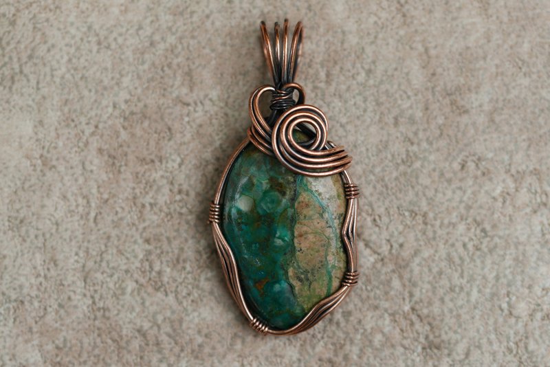 Metal wire braid. Bronze. Stone. Pendant∣Gift Mother's Day Graduation - Necklaces - Gemstone Green