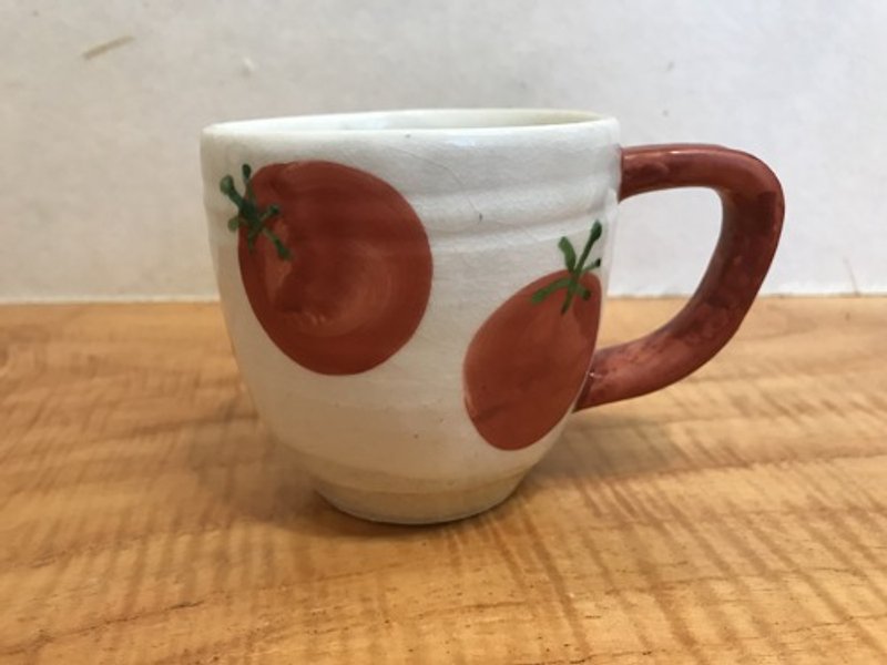 トマトのマグカップ - 咖啡杯 - 陶 