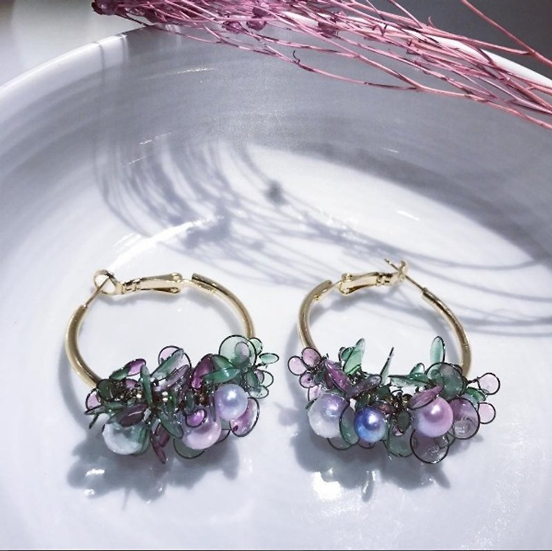 Angel's flower basket ear pin [purple green pearl] - Earrings & Clip-ons - Other Materials Green