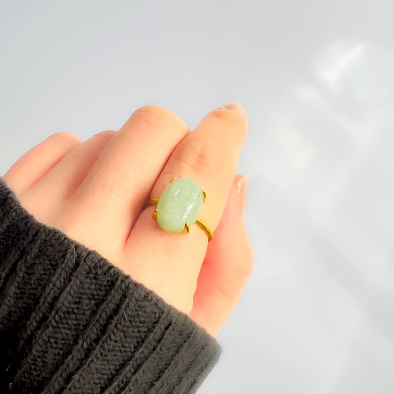 Burmese jade Ring【gift box】 - แหวนทั่วไป - เครื่องประดับพลอย สีเขียว