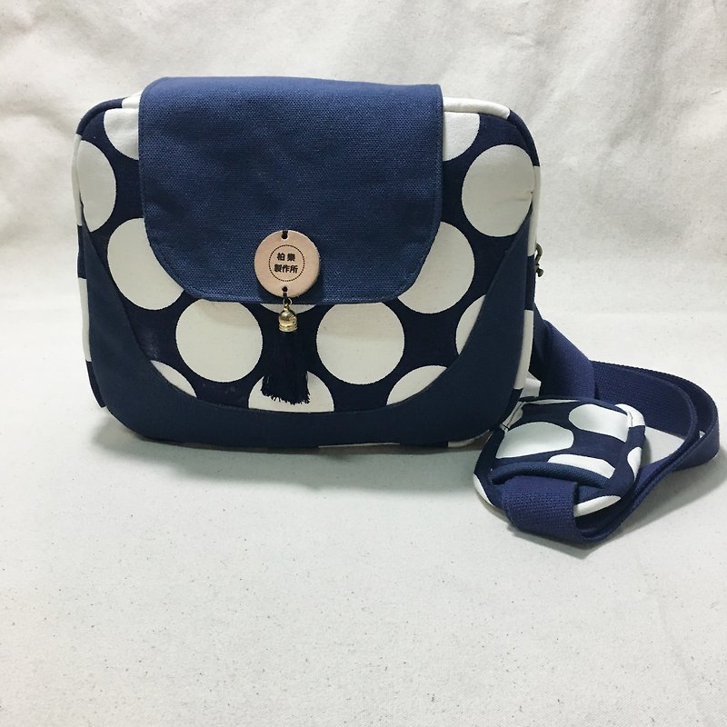 Water jade double-open zipper side back square bag is out of stock, only available to order - Messenger Bags & Sling Bags - Cotton & Hemp Blue