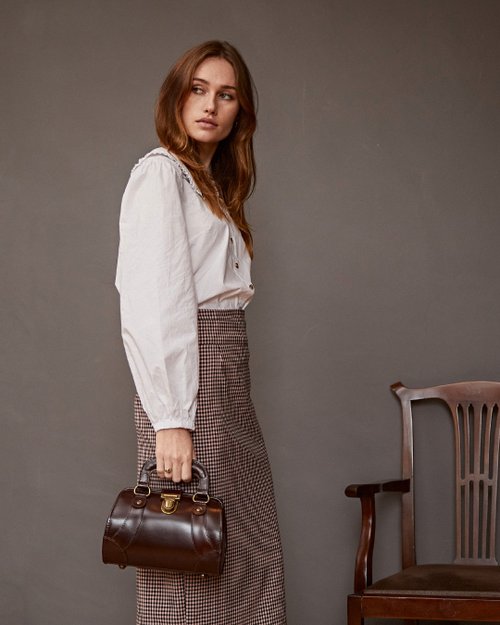 JAQUELINE Vintage Leather Doctor Bag Mini Brown - Shop Beara Beara  Messenger Bags & Sling Bags - Pinkoi