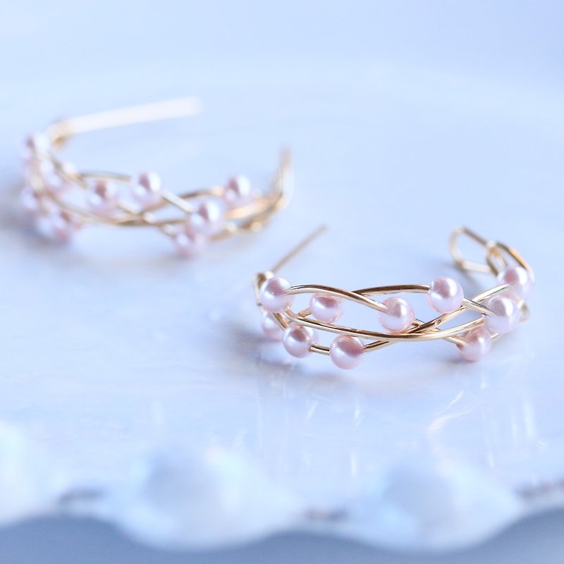 14kgf Cherry Blossom Color Swarovski Pearl Twist Pierced Earring - Earrings & Clip-ons - Precious Metals Pink