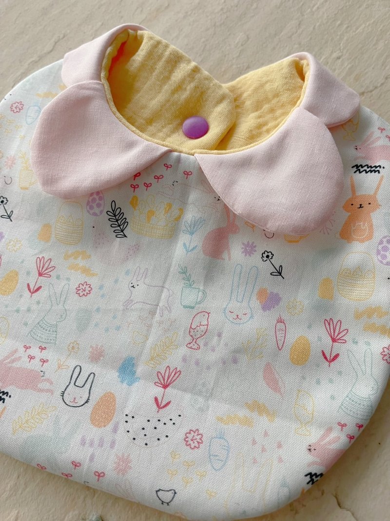 Happy Rabbit Garden. Pure cotton six-layer gauze butterfly collar bib/reversible - Bibs - Cotton & Hemp Pink