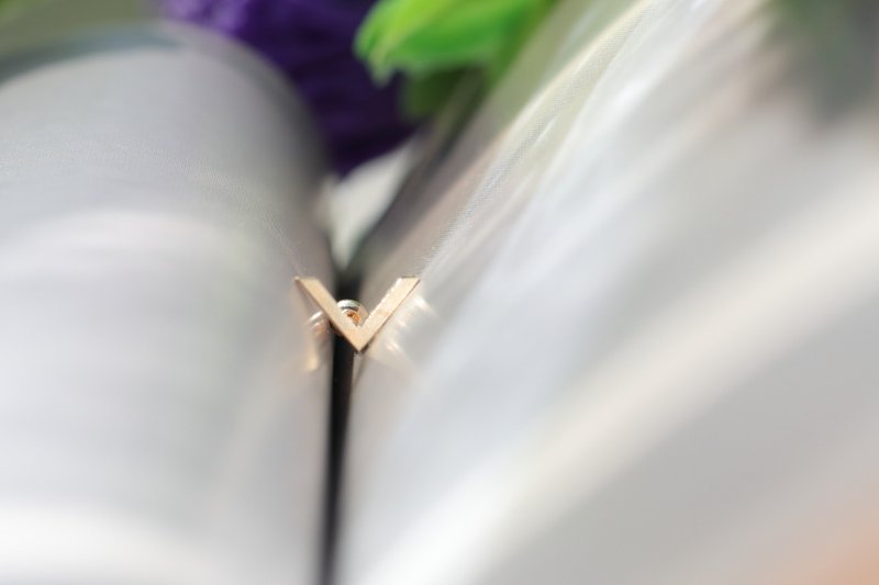 14K V Style Piercing V型鎖珠耳環(單個)耳骨 耳窩 不退色 - 耳環/耳夾/耳骨夾 - 貴金屬 金色