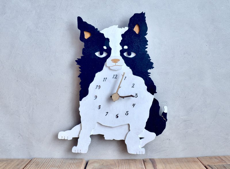 I'm here too Chihuahua black tongue pattern clock wooden wall clock - นาฬิกา - ไม้ สีดำ