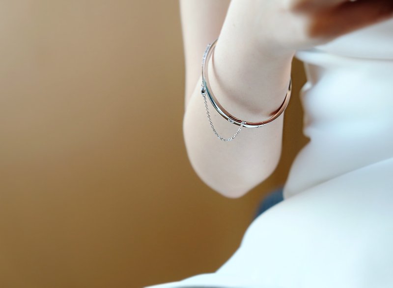 Less is more Collection Simple Series Sterling Silver 18K Gold Plated Bracelet - สร้อยข้อมือ - เงินแท้ สีเงิน