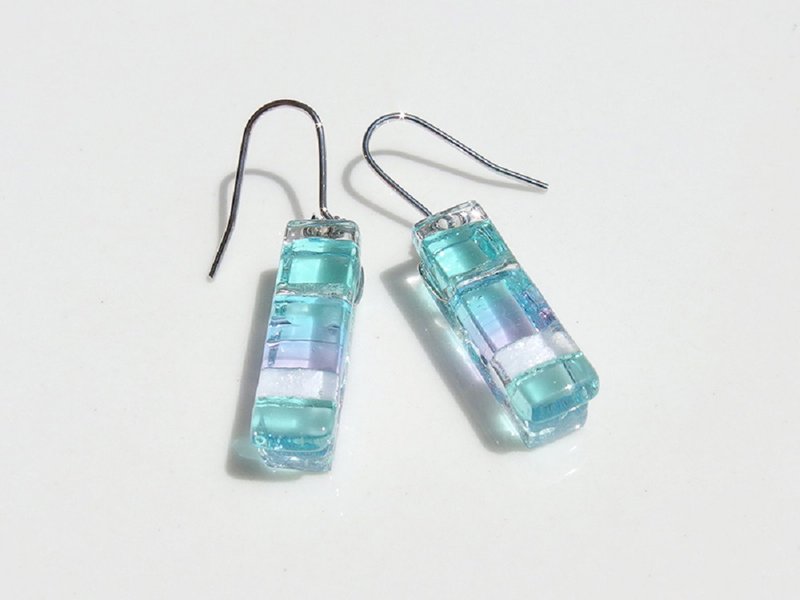 香るガラス(かおる【夏】)アロマピアス/イヤリング 【金具選べます】【受注制作】 - 耳環/耳夾/耳骨夾 - 玻璃 藍色