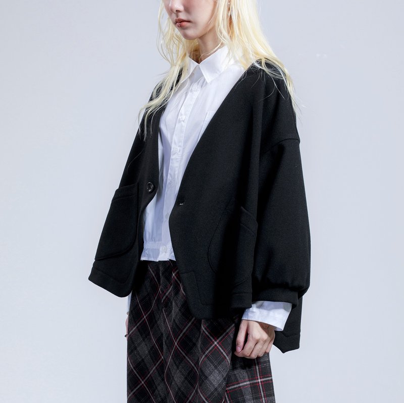 短版圓弧剪裁外套 - 女裝外套/大衣 - 其他材質 黑色