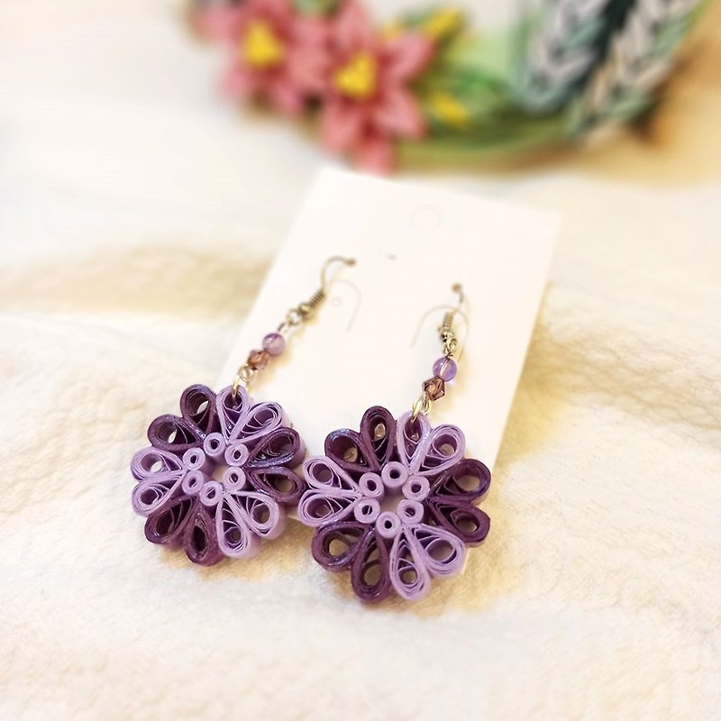 Paper craft paper roll handmade jewelry-Xinyuan/Purple - ต่างหู - กระดาษ สีม่วง