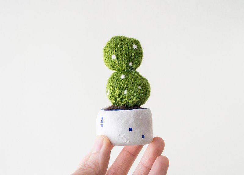 Miniature Knitted Cacti - home decor - 植物/盆栽/盆景 - 其他材質 綠色