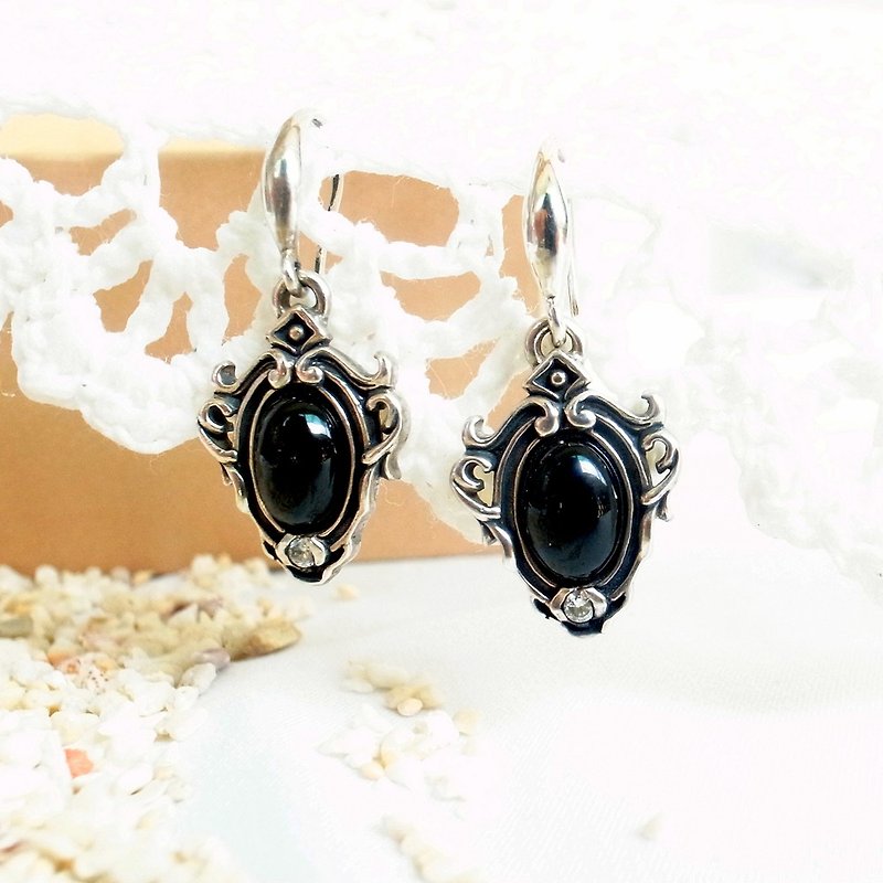 European style carved agate earrings-black agate 925 sterling silver - ต่างหู - เงินแท้ สีเงิน