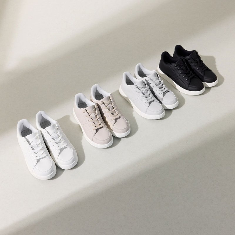 Slip them on in 0.99 seconds! Foot-friendly, splash-proof white sneakers. - Women's Casual Shoes - Other Man-Made Fibers Multicolor