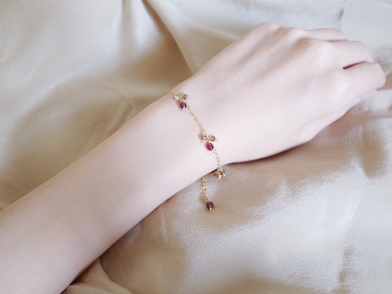14KGF Andalusite × Garnet Autumn Natural Stone Bracelet / Bracelet - สร้อยข้อมือ - เครื่องเพชรพลอย สีนำ้ตาล