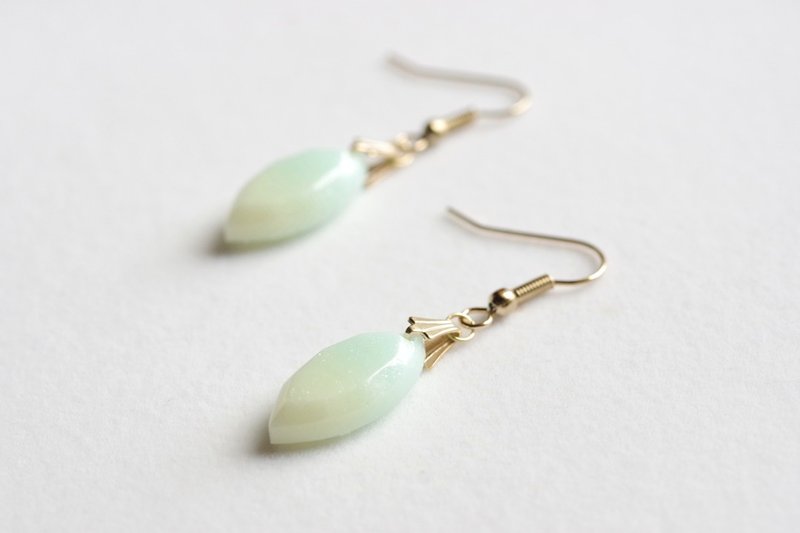 レジンアート　マーキスピアス・天使の囀り - 耳環/耳夾/耳骨夾 - 樹脂 藍色