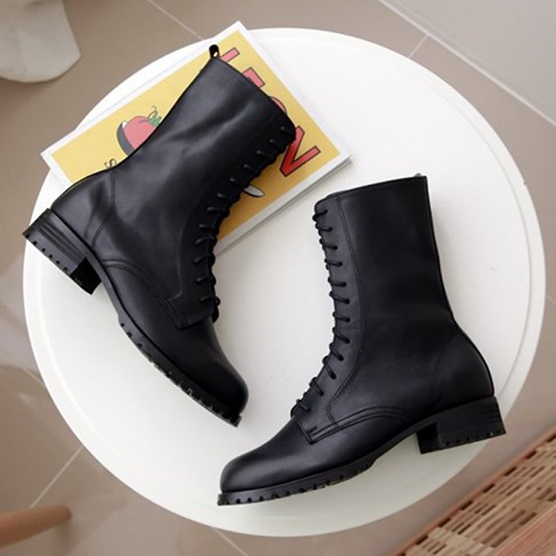 PRE-ORDER – MACMOC Pumpkin Black Boots - รองเท้าบูทสั้นผู้หญิง - วัสดุอื่นๆ 