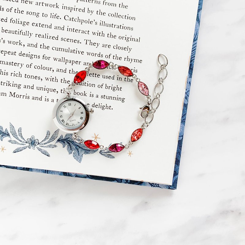 Rosie / Red Gradation Swarovski Bracelet Watch LI101 - นาฬิกาผู้หญิง - โลหะ สีแดง