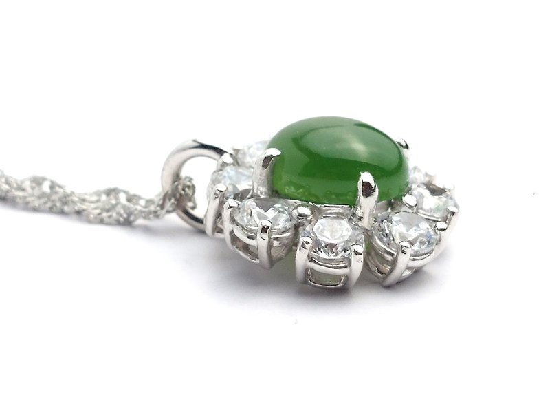 Fashion Jewelry | Flower Pendant Necklace | Nature Nephrite Taiwanese Jade - สร้อยคอ - หยก สีเขียว