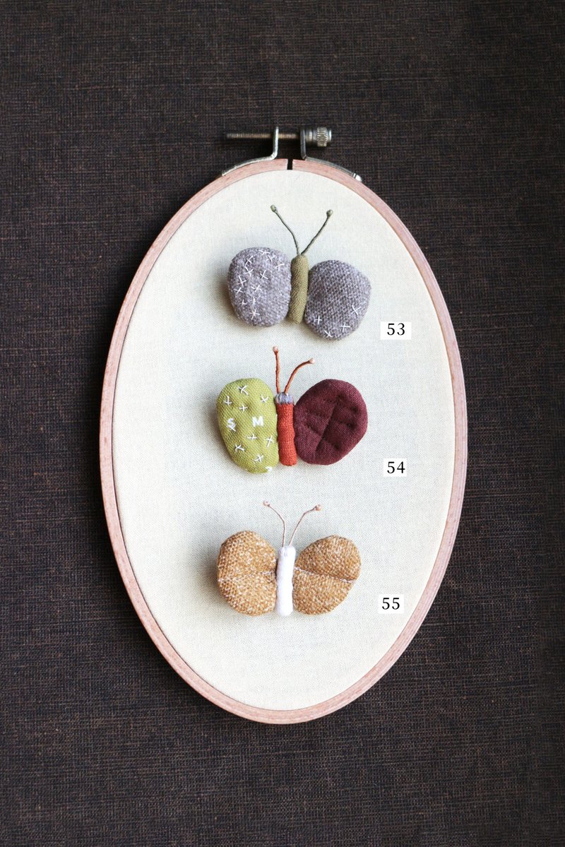 小蝴蝶  刺繡胸針別針 53 54 55 - 徽章/別針 - 繡線 咖啡色