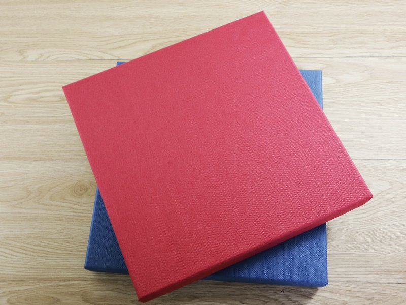 加購精緻禮盒可放8吋 10吋盤 紅色/藍色 送禮首選 - 禮物盒/包裝盒 - 紙 
