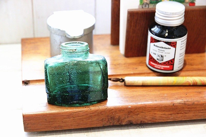 [Good day fetish] Japanese vintage early hand-blown green ink bottle. Small vase - ตกแต่งต้นไม้ - แก้ว สีเขียว