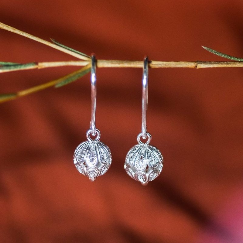 Filigree Silver Traditional Lucky Ball Earrings AG999 | Jewelry Art Studio - ต่างหู - เงิน สีเงิน