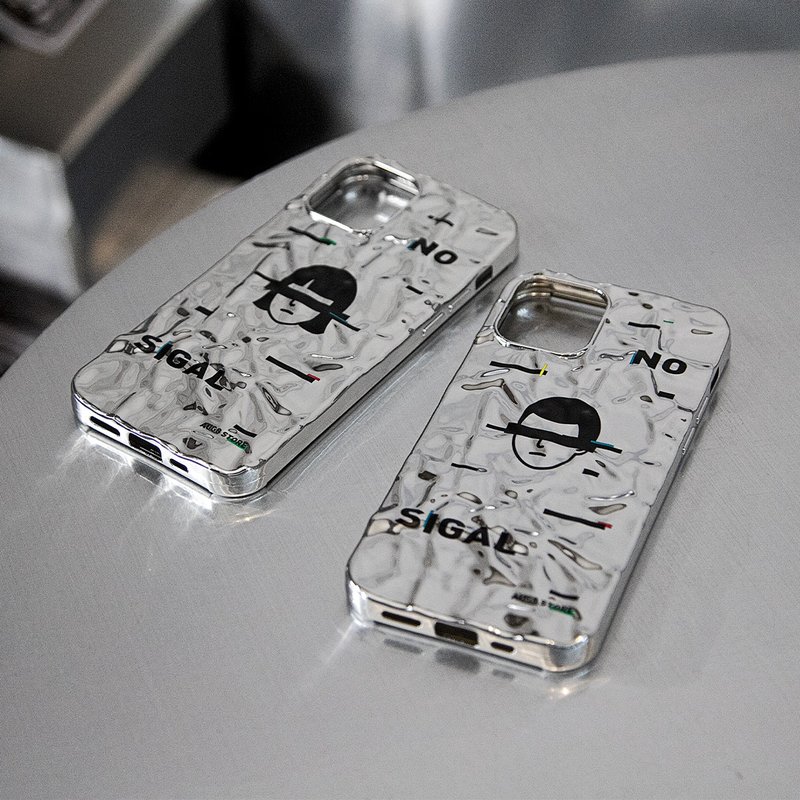 AUG8 STORE Anonymous NO SIG*AL series iPhone case surface plating - เคส/ซองมือถือ - วัสดุอื่นๆ สีเงิน