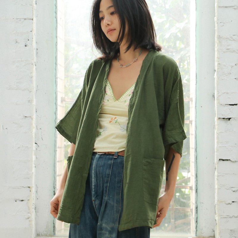 開襟七分袖薄罩衫  軍綠 - 外套/大衣 - 棉．麻 綠色