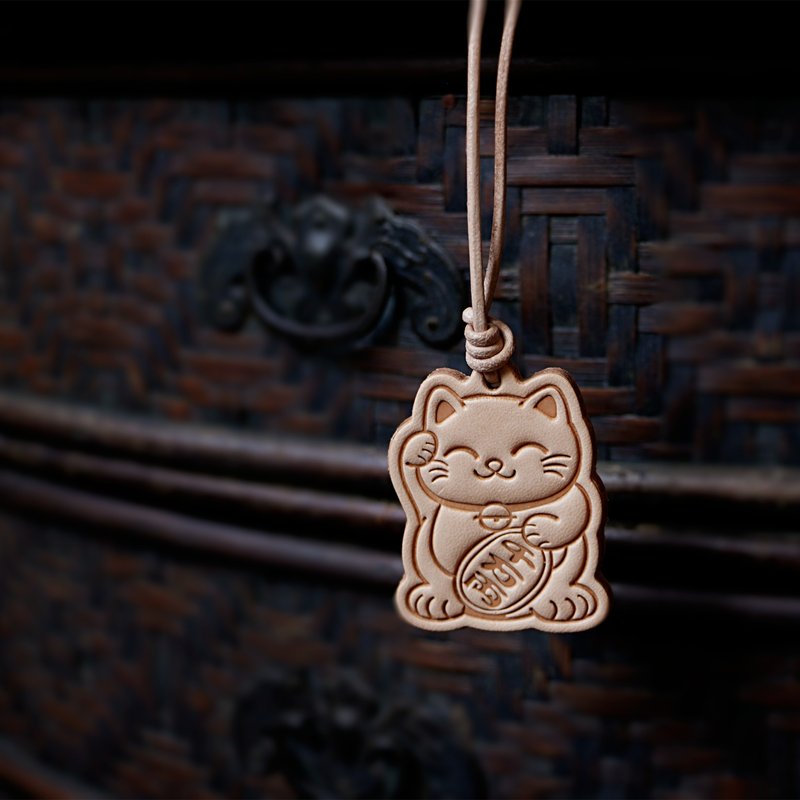 Cat bag charm, tanned leather - พวงกุญแจ - หนังแท้ 