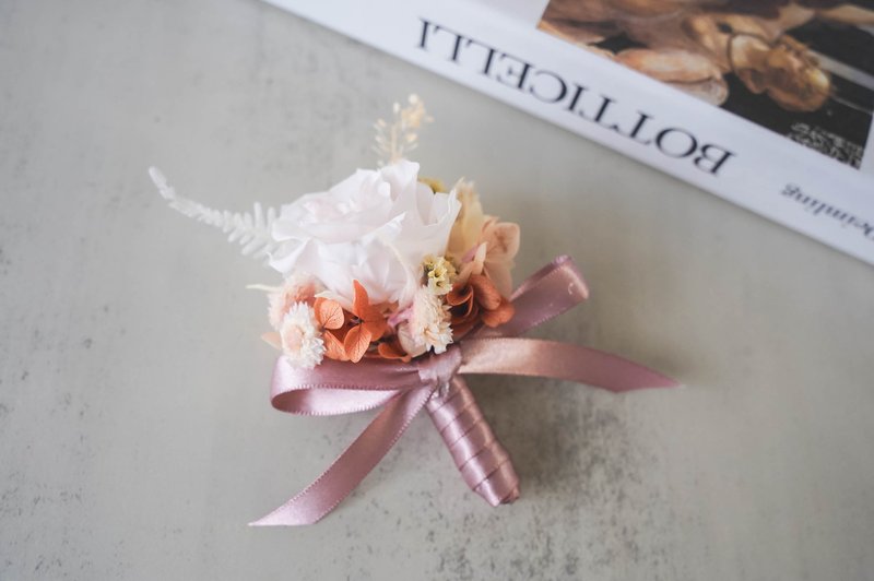 [Qi Hua] Boutonniere for the main wedding couple / Wedding Boutonniere / Groom's Boutonniere / Groomsmen's Boutonniere / Usher's Boutonniere - ช่อดอกไม้แห้ง - พืช/ดอกไม้ 