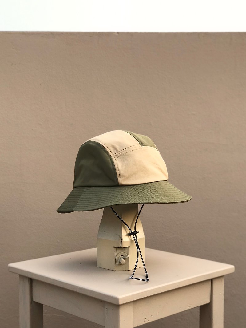 Five Panel Safari Nylon Hat Olive Green and Beige Color  (Waterproof) - 帽子 - 防水材質 