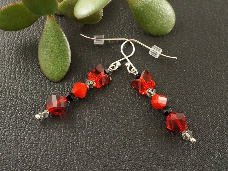 Ruby Red Scarlet Swarovski Crystal Butterfly Sterling Silver Earrings Jewelry - 耳環/耳夾/耳骨夾 - 水晶 紅色