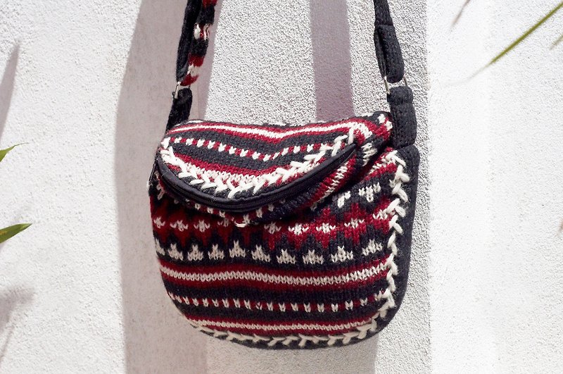 Limited one piece of pure wool crocheted light bag / cross-body bag / side bag / shoulder bag / travel bag / tote bag / shopping bag-Boho ethnic geometric totem - Messenger Bags & Sling Bags - Wool Multicolor