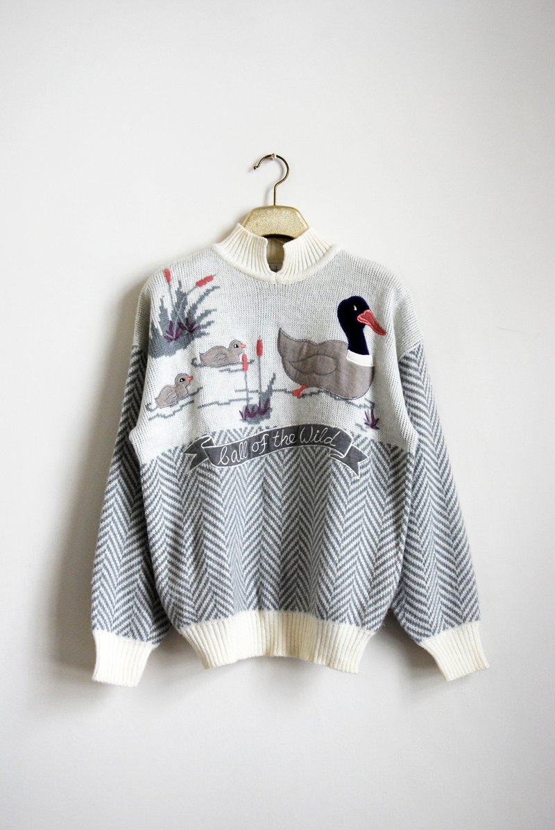 Vintage duck with ducklings sweater - สเวตเตอร์ผู้หญิง - วัสดุอื่นๆ 