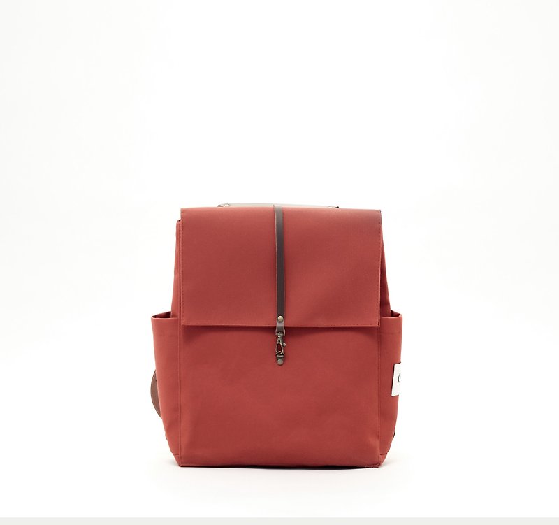 Ölend Holden Fabric| Leather |Laptop bag | 100% handmade in Spain (Navy) - กระเป๋าเป้สะพายหลัง - วัสดุอื่นๆ สีแดง