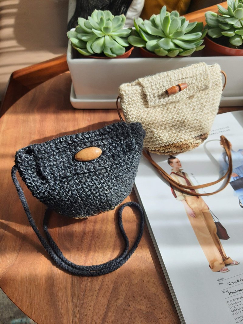 【Summer】twine crochet bags - beige / black - Backpacks & Bags - Cotton & Hemp Khaki