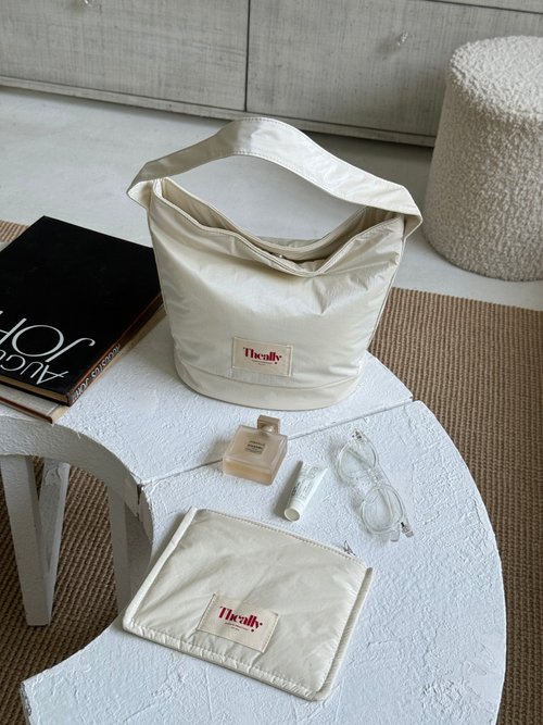 韓国 The Ally BOLD BAG (ポーチ付き) | ハンドバッグ