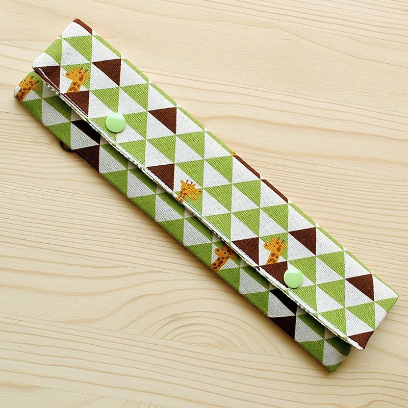 Triangle Giraffe_Green Horizontal Chopsticks Bag Cutlery Set/Three-piece Set - Chopsticks - Cotton & Hemp Green