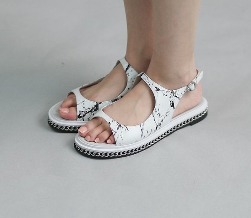 Oval baskets empty chain edge leather sandals white marble - Sandals - Genuine Leather White