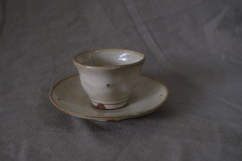米黃- 茶杯組-1 - 茶壺/茶杯/茶具 - 陶 