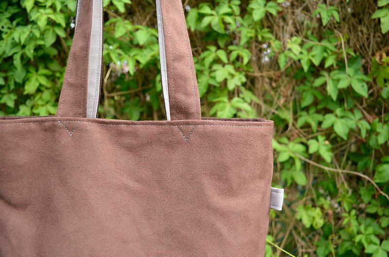 Color matching / warm coffee / shoulder bag - กระเป๋าแมสเซนเจอร์ - วัสดุอื่นๆ สีนำ้ตาล